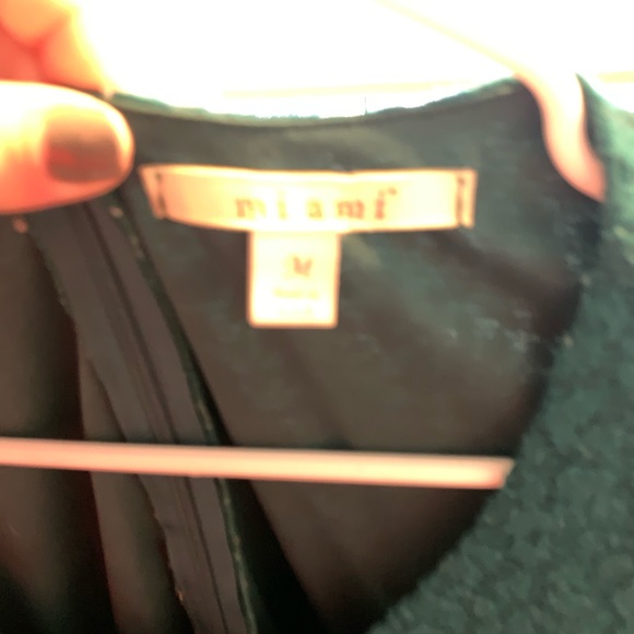 Green a line textured dress - Picture 3 of 3